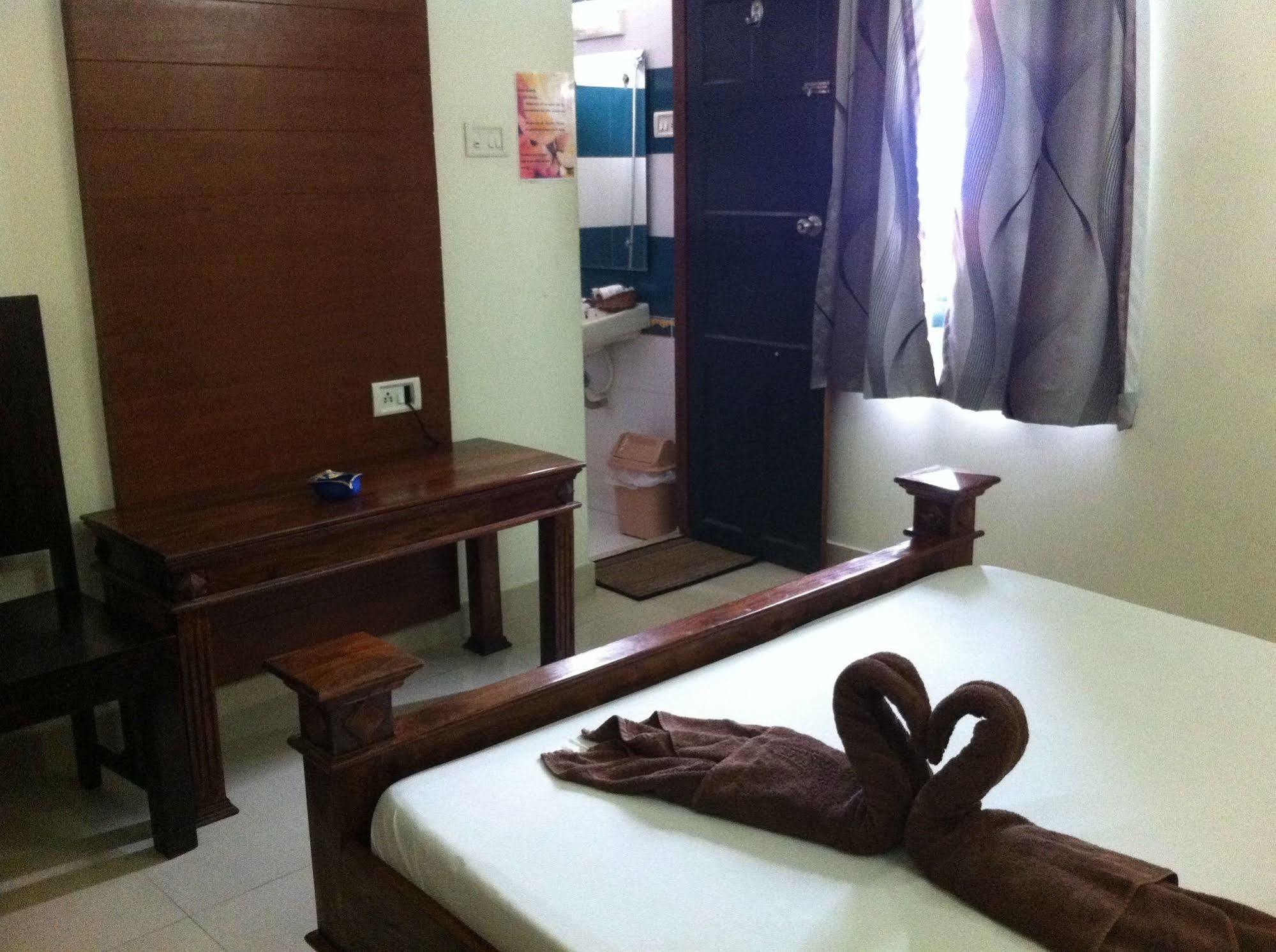 Oyo Home 63551 Pleasant Stay Near Fort Kochi Beach Екстериор снимка