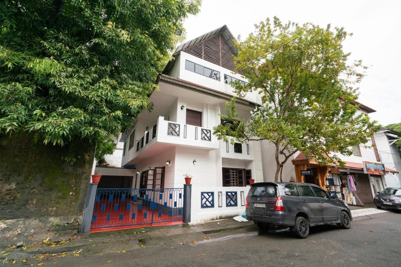 Oyo Home 63551 Pleasant Stay Near Fort Kochi Beach Екстериор снимка