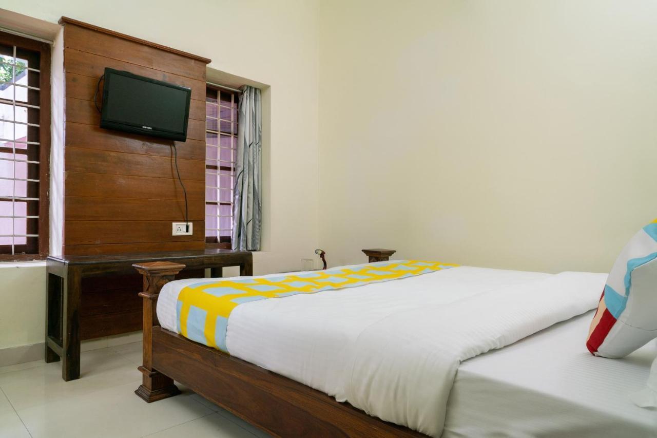 Oyo Home 63551 Pleasant Stay Near Fort Kochi Beach Екстериор снимка